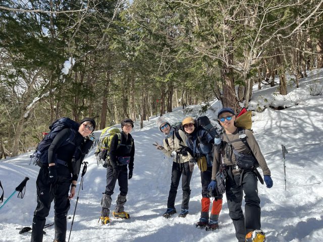 今季２度目の積雪期安達太良山ツアーを開催‼️ 長い歴史に幕を下ろす、くろがね小屋♨️が魅力でしょうか^_^