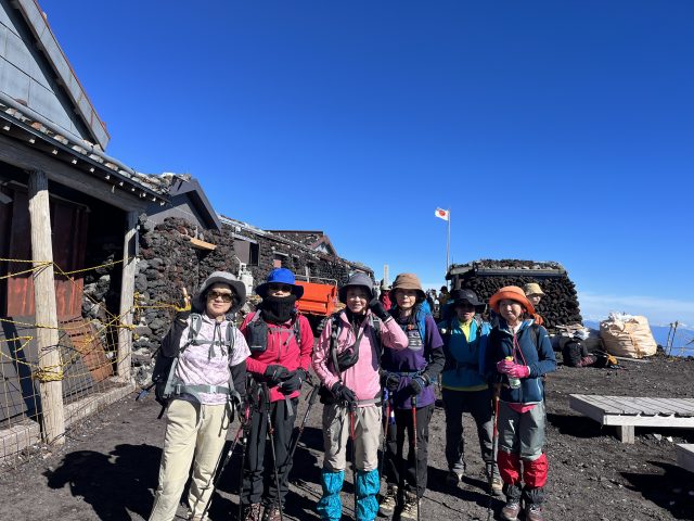 誰もが一度は登ってみたい日本一高い富士山(3,776m) 比類なき感動体験の2日間でした。